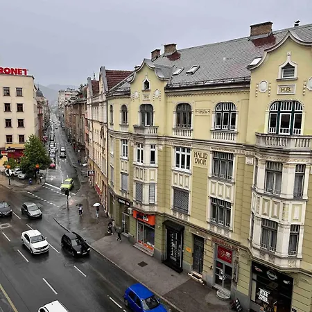 Historic In Center Apartment *